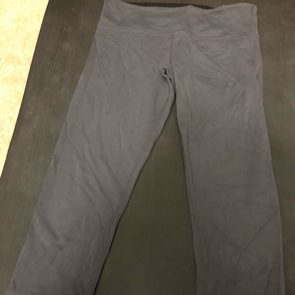 Reversible Lululemon Capri wunder under